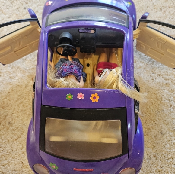 Mattel Barbie Doll Volkswagon Beetle Purple Comes With Surprise - Picture 7 of 7